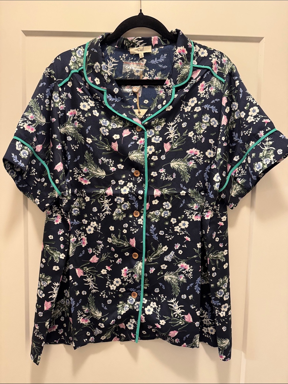 🆕 easel Floral wTeal Trim Silky Loungewear Button Down Top. L. NWT!🔥